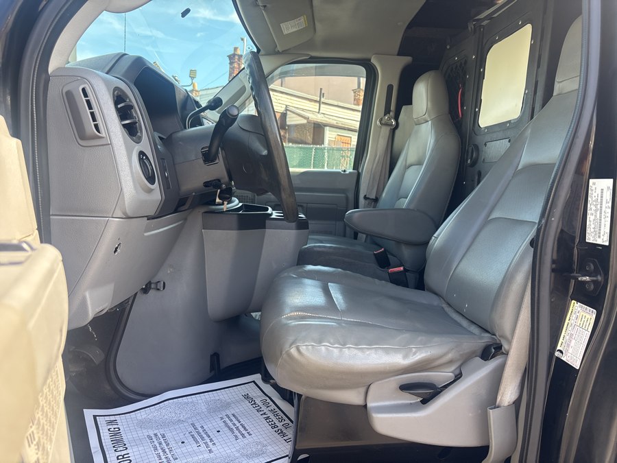 2013 Ford E-Series Econoline Van Commercial - Photo 13