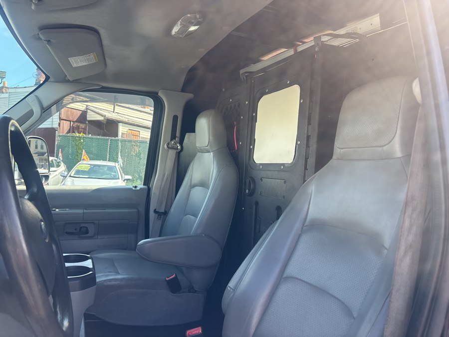 2013 Ford E-Series Econoline Van Commercial - Photo 14