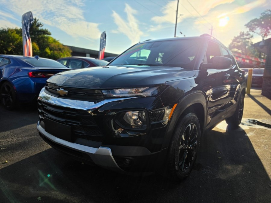 2022 Chevrolet Trailblazer AWD 4dr LT, available for sale in Islip, New York | L.I. Auto Gallery. Islip, New York