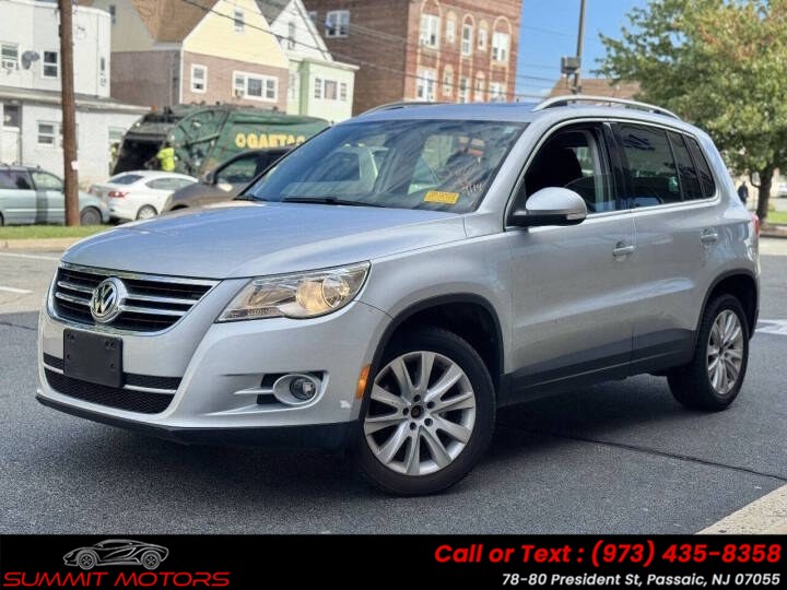 2009 Volkswagen Tiguan AWD 4dr SE, available for sale in Passaic, New Jersey | Summit Motors LLC. Passaic, New Jersey
