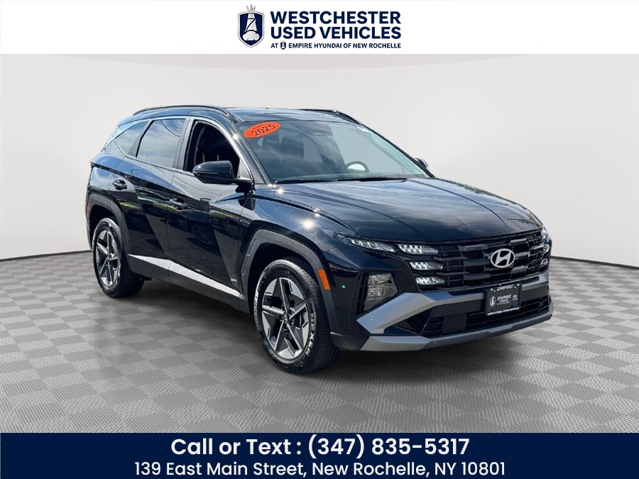 Used 2025 Hyundai Tucson Hybrid in New Rochelle, New York | Apex Westchester Used Vehicles. New Rochelle, New York