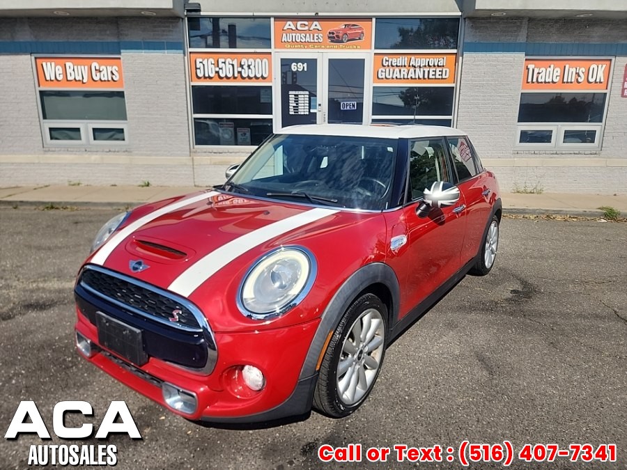 Used 2015 MINI Cooper Hardtop 4 Door in Lynbrook, New York | ACA Auto Sales. Lynbrook, New York