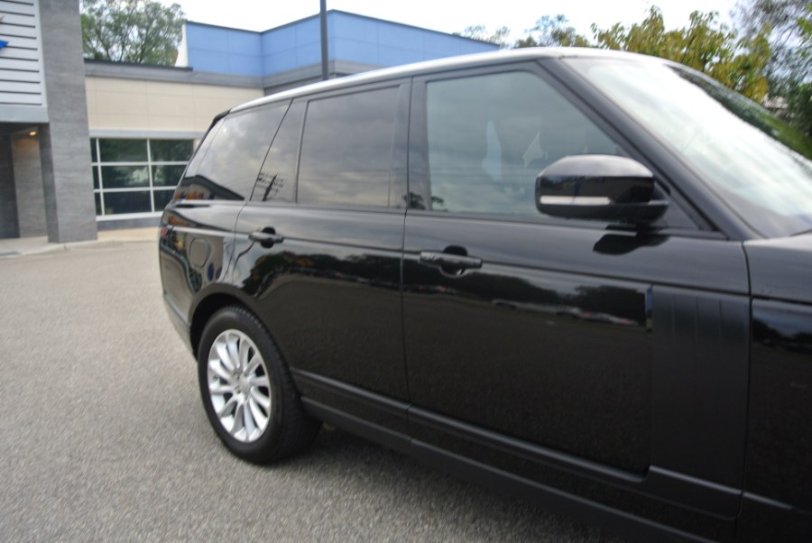 2018 Land Rover Range Rover - $28,477
