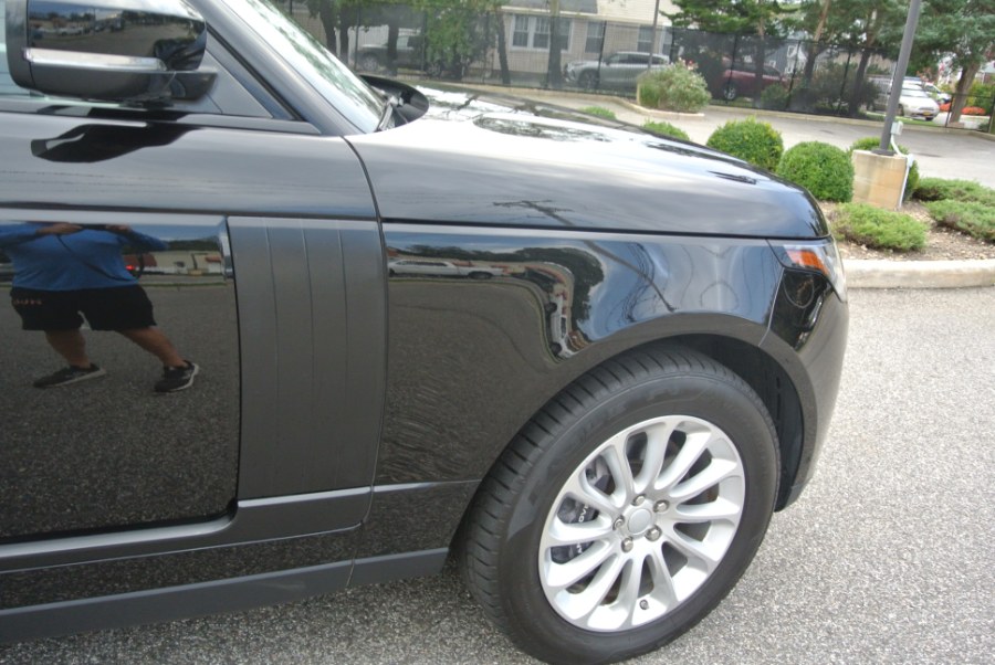 2018 Land Rover Range Rover - $28,477