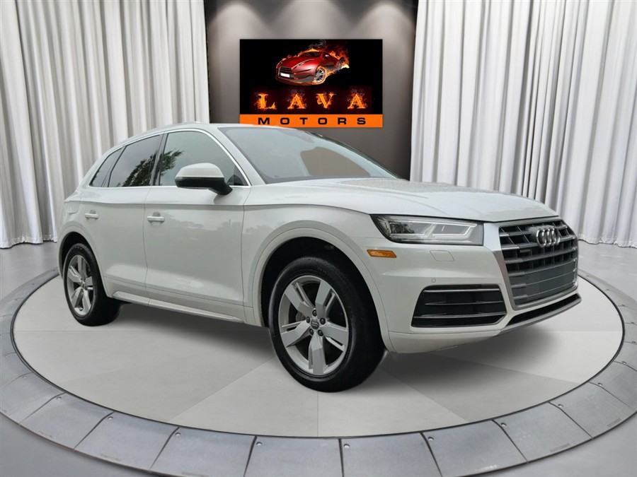 Used 2018 Audi Q5 in Canton, Connecticut | Lava Motors. Canton, Connecticut