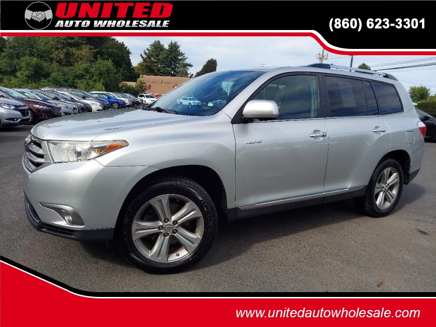 Used Toyota Highlander 4WD 4dr V6  Limited (Natl) 2013 | United Auto Sales of E Windsor, Inc. East Windsor, Connecticut