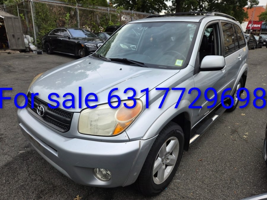 2005 Toyota RAV4 4dr Auto 4WD (Natl), available for sale in Long Island City, New York | Luxury Of Queens. Long Island City, New York