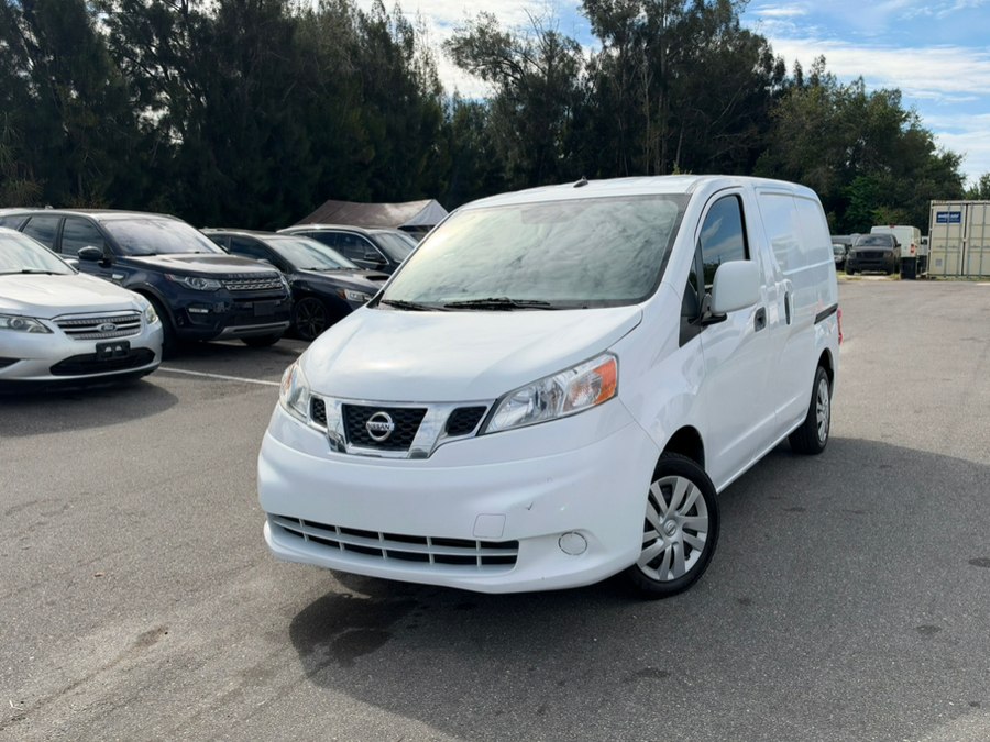 Used 2017 Nissan NV200 Compact Cargo in Orlando, Florida | Mickeys Driver Mart. Orlando, Florida