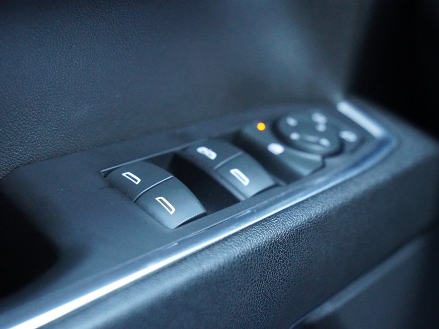 2023 Chevrolet Silverado 1500 RST - Photo 17