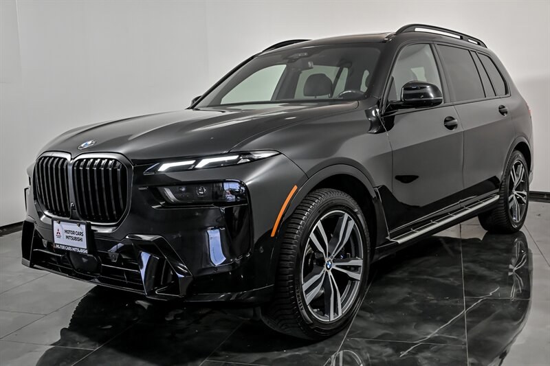 2023 BMW X7 xDrive40i Sports Activity Vehicle, available for sale in Yonkers, New York | Central Ave Motors. Yonkers, New York