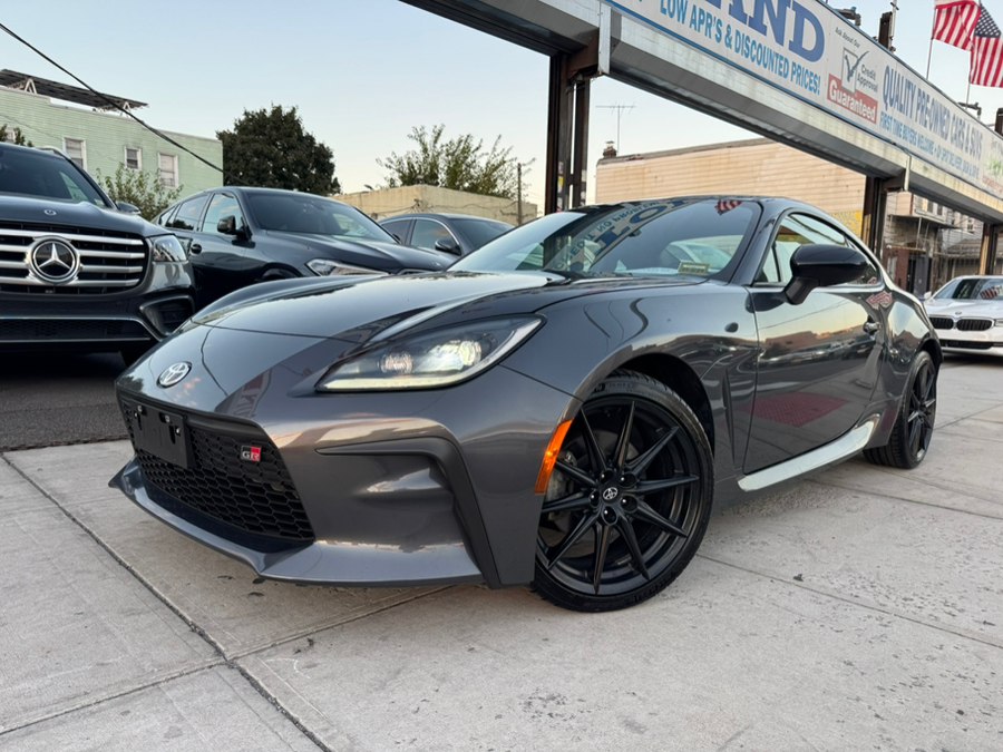 Used 2025 Toyota GR86 in Jamaica, New York | Sunrise Autoland. Jamaica, New York