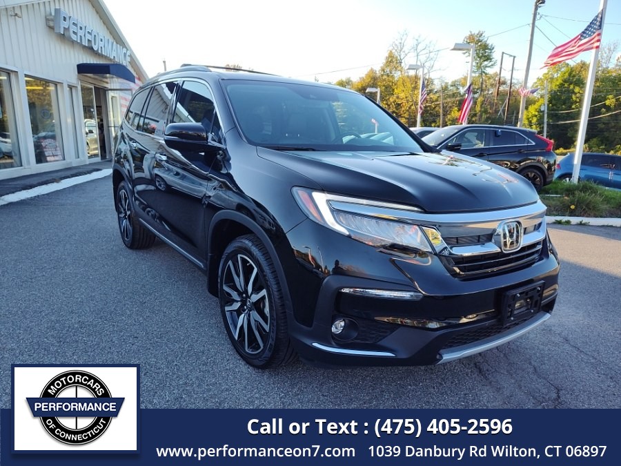 Used 2020 Honda Pilot in Wilton, Connecticut | Performance Motor Cars Of Connecticut LLC. Wilton, Connecticut