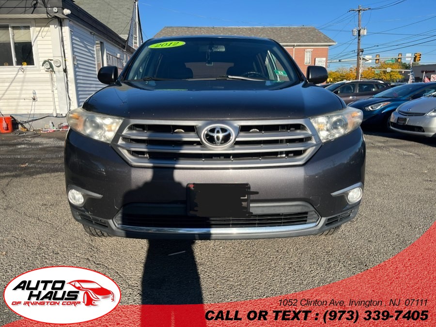 Used 2012 Toyota Highlander in Irvington , New Jersey | Auto Haus of Irvington Corp. Irvington , New Jersey