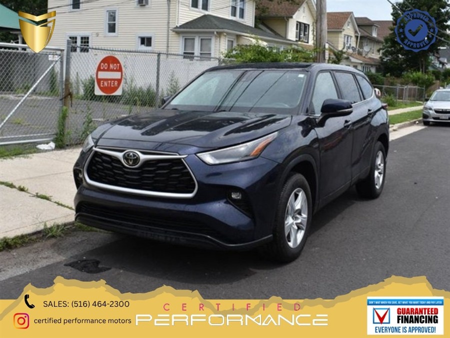Used 2025 Toyota Highlander in Valley Stream, New York | Certified Performance Motors. Valley Stream, New York