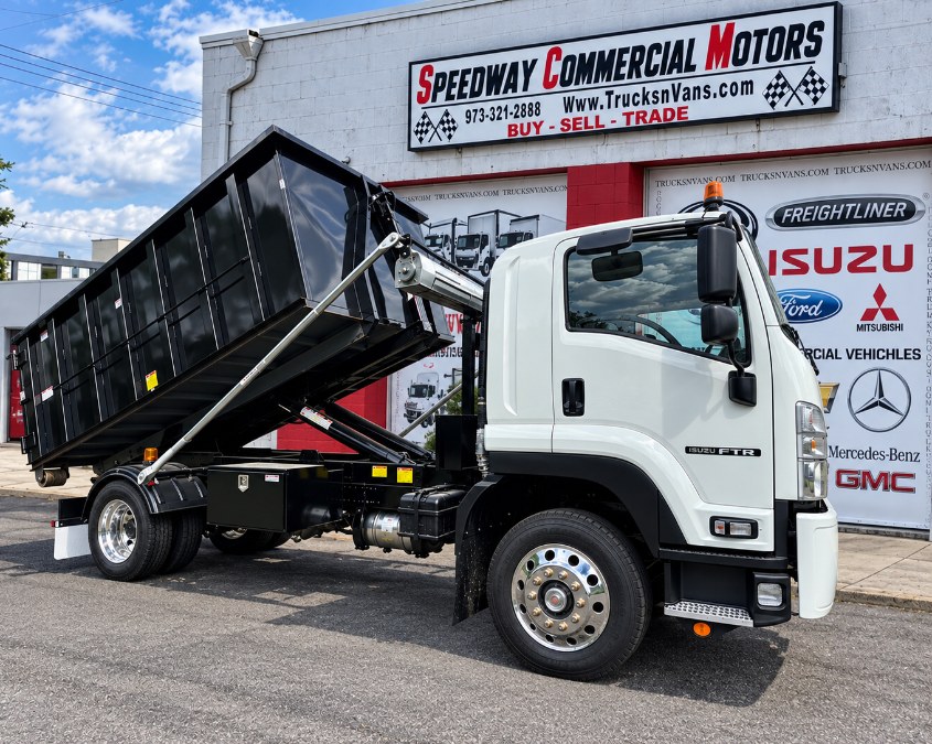 Used 2019 Isuzu FTR in Paterson, New Jersey | Speedway Motors LLC. Paterson, New Jersey
