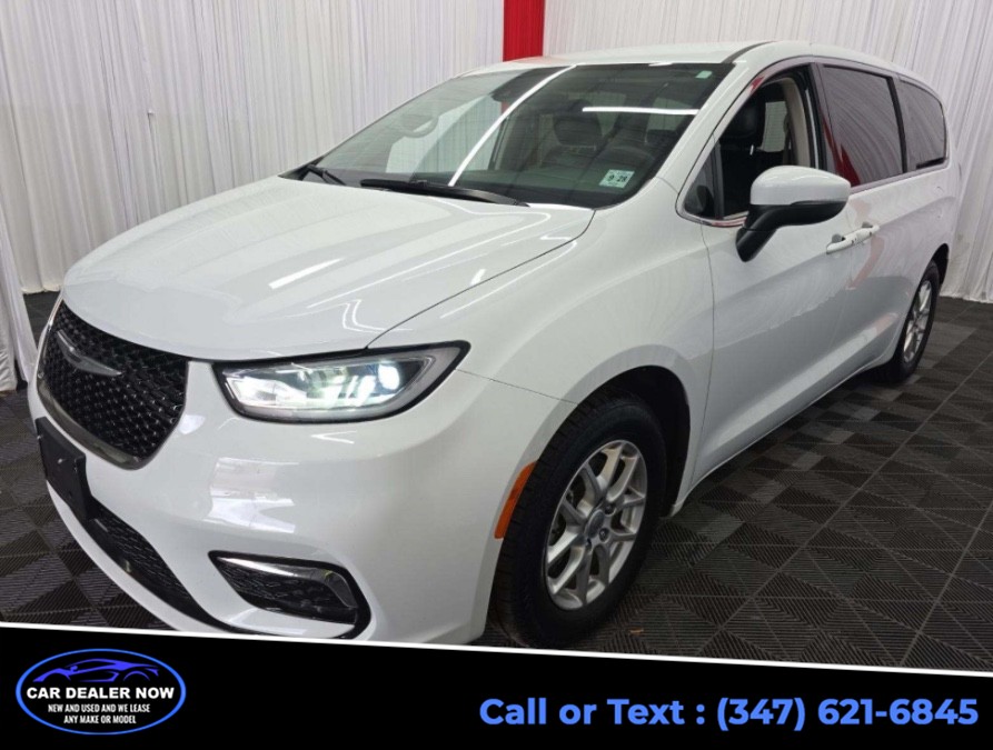 2023 Chrysler Pacifica Touring L FWD, available for sale in Jamaica, New York | Digital Car Specialist. Jamaica, New York