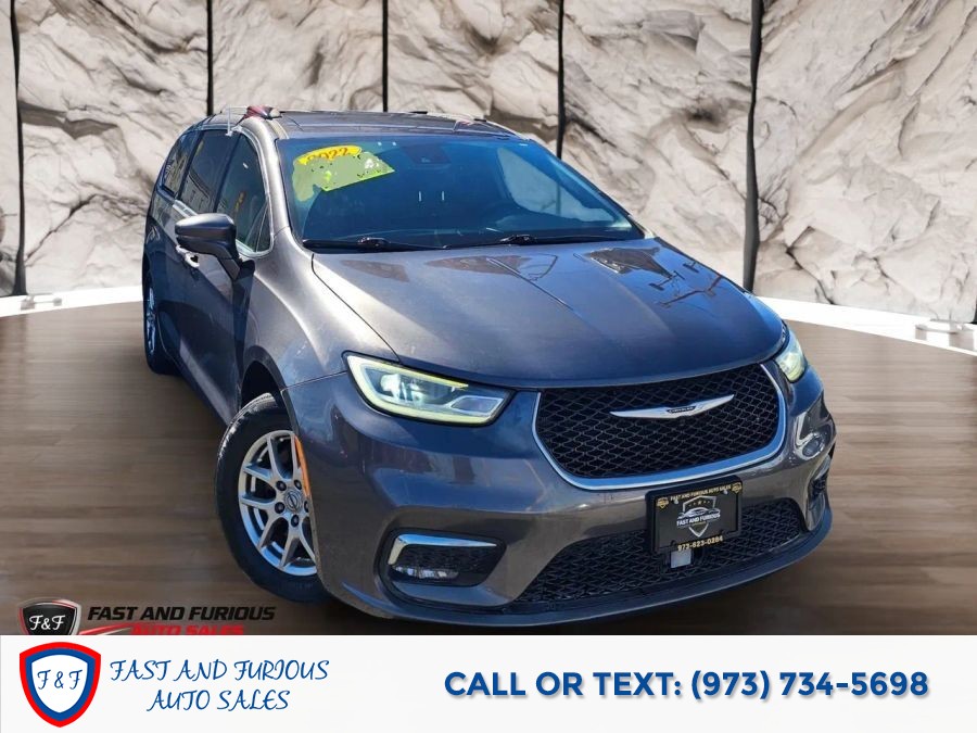 Used 2022 Chrysler Pacifica in Newark, New Jersey | Fast and Furious Auto Sales. Newark, New Jersey