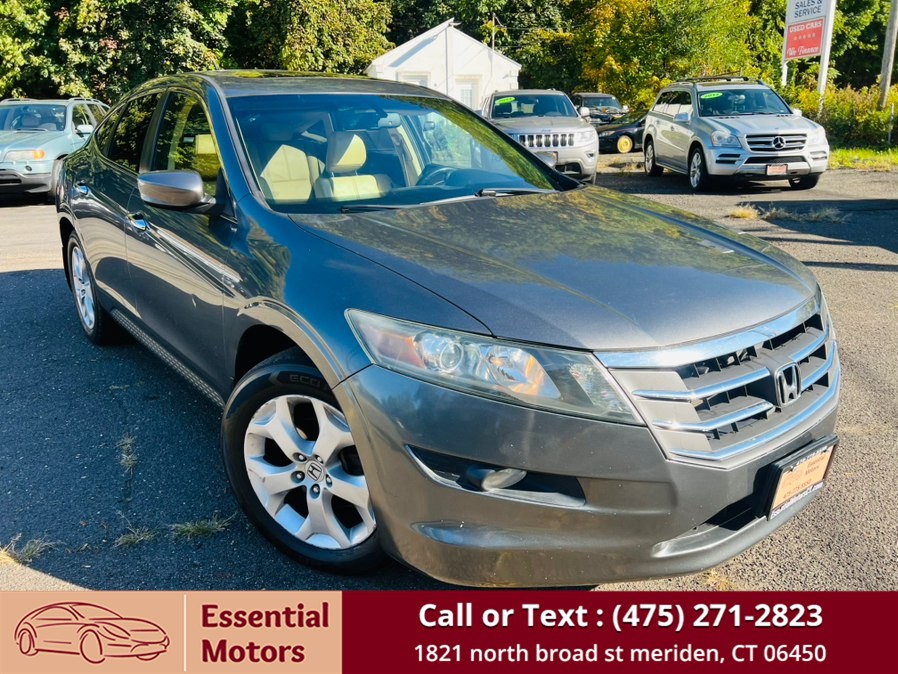 2011 Honda Accord Crosstour 4WD 5dr EX-L w/Navi, available for sale in Meriden, Connecticut | Essential Motors. Meriden, Connecticut