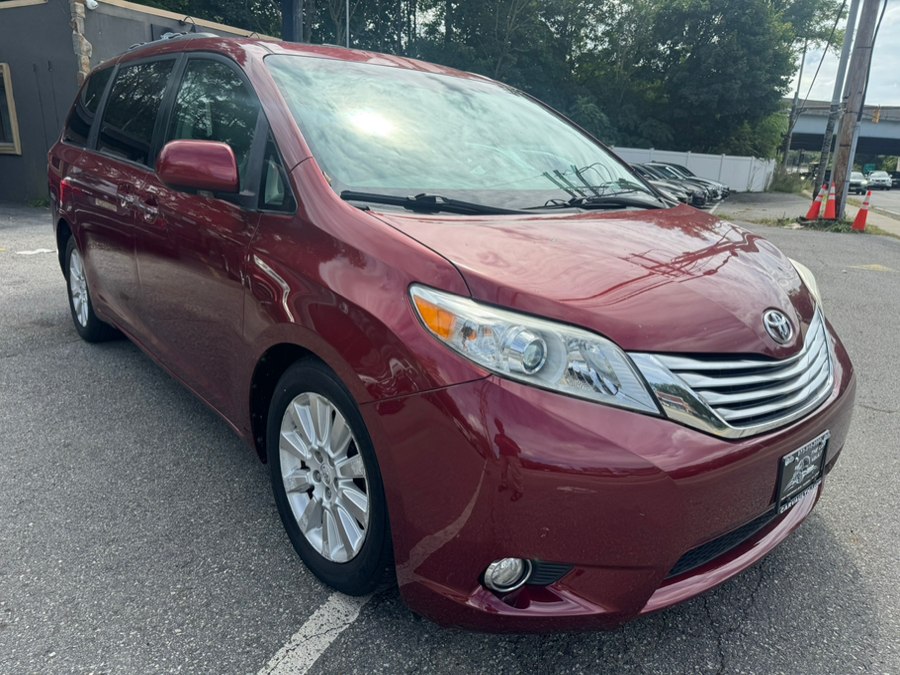 Used 2012 Toyota Sienna in Haskell, New Jersey | The Car Vault. Haskell, New Jersey