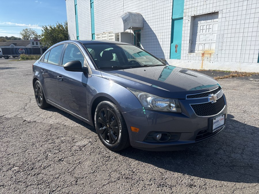 Used 2014 Chevrolet Cruze in Milford, Connecticut | Dealertown Auto Wholesalers. Milford, Connecticut