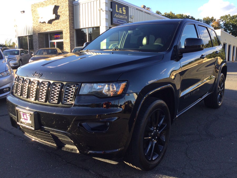 Used 2019 Jeep Grand Cherokee in Plantsville, Connecticut | L&S Automotive LLC. Plantsville, Connecticut