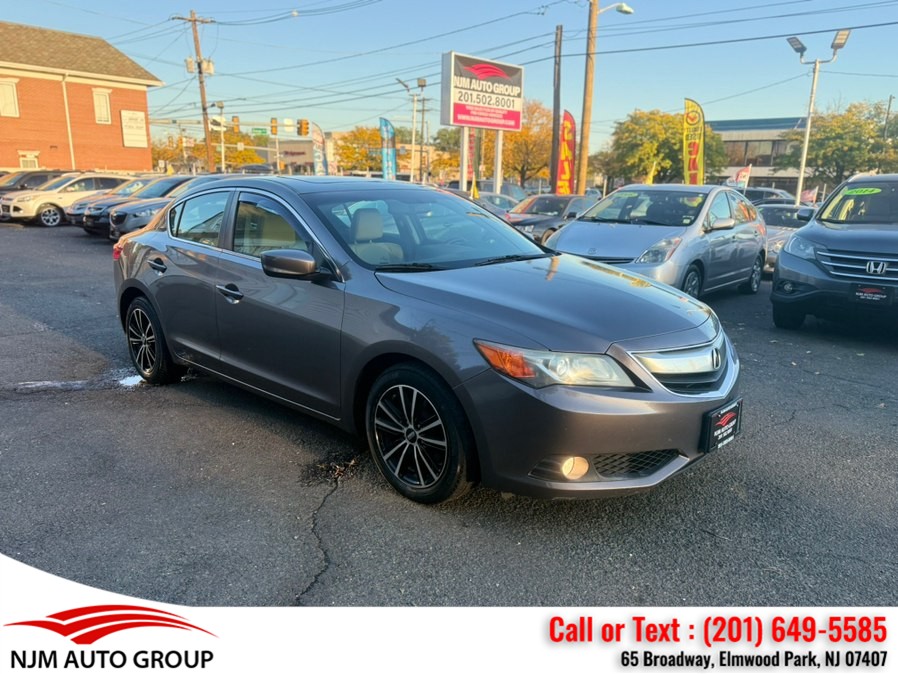 2013 Acura ILX 4dr Sdn 2.0L Tech Pkg, available for sale in Elmwood Park, New Jersey | NJM Auto Group. Elmwood Park, New Jersey