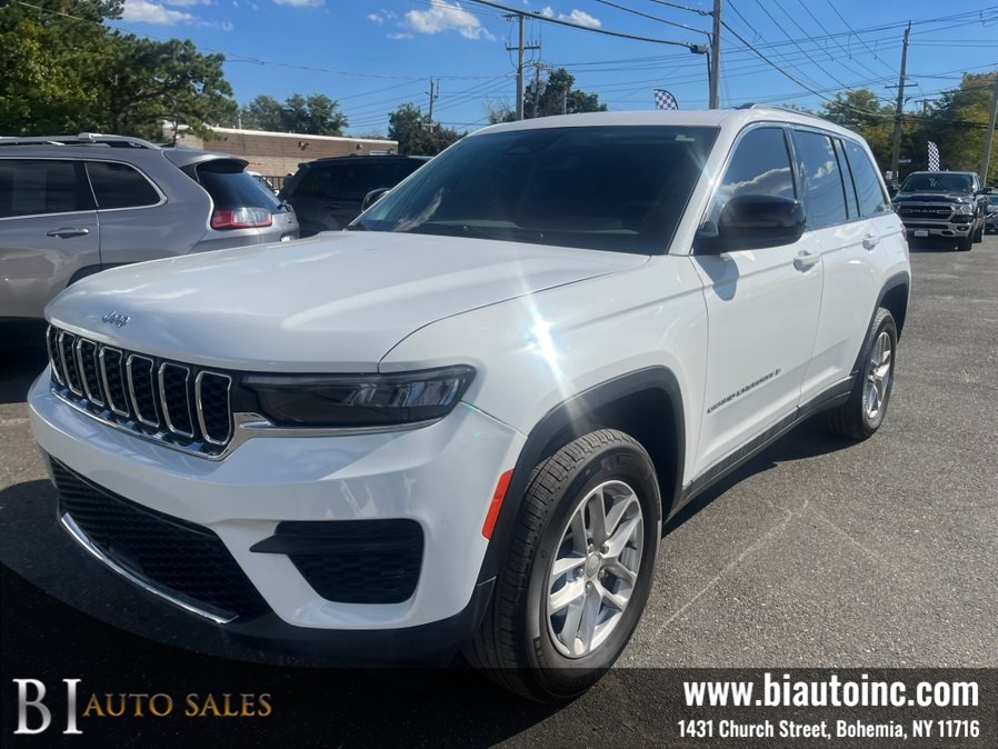 Used 2024 Jeep Grand Cherokee in Bohemia, New York | B I Auto Sales. Bohemia, New York
