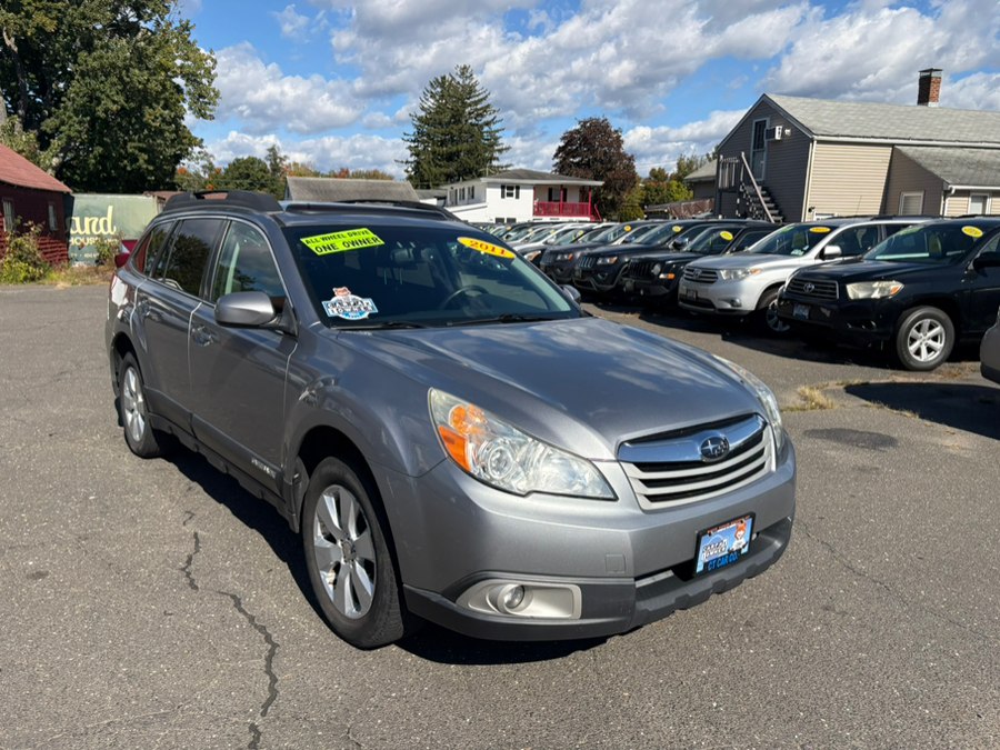 2011 Subaru Outback 4dr Wgn H4 Auto 2.5i Prem AWP/Pwr Moon, available for sale in East Windsor, Connecticut | CT Car Co LLC. East Windsor, Connecticut