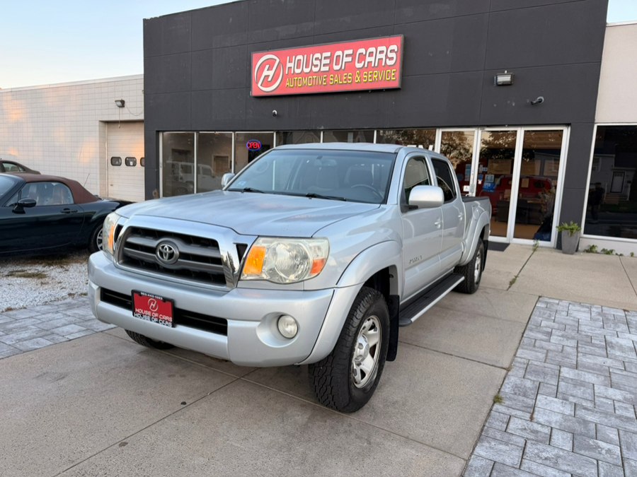 Used 2010 Toyota Tacoma in Meriden, Connecticut | House of Cars CT. Meriden, Connecticut