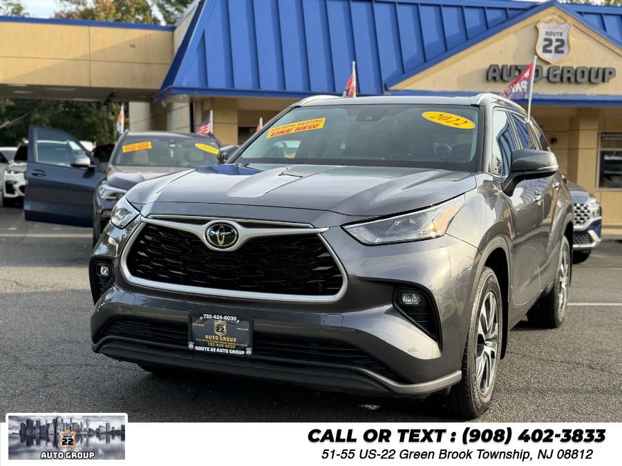 2022 Toyota Highlander XLE AWD (Natl), available for sale in Green Brook Township, New Jersey | Route 22 Auto Group. Green Brook Township, New Jersey