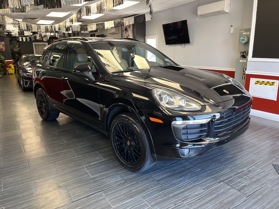 Used 2017 Porsche Cayenne in Brooklyn, New York | Utica Auto Hub Inc. Brooklyn, New York