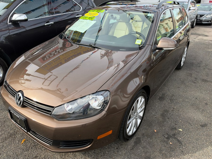 Used 2011 Volkswagen Jetta SportWagen in Middle Village, New York | Middle Village Motors . Middle Village, New York