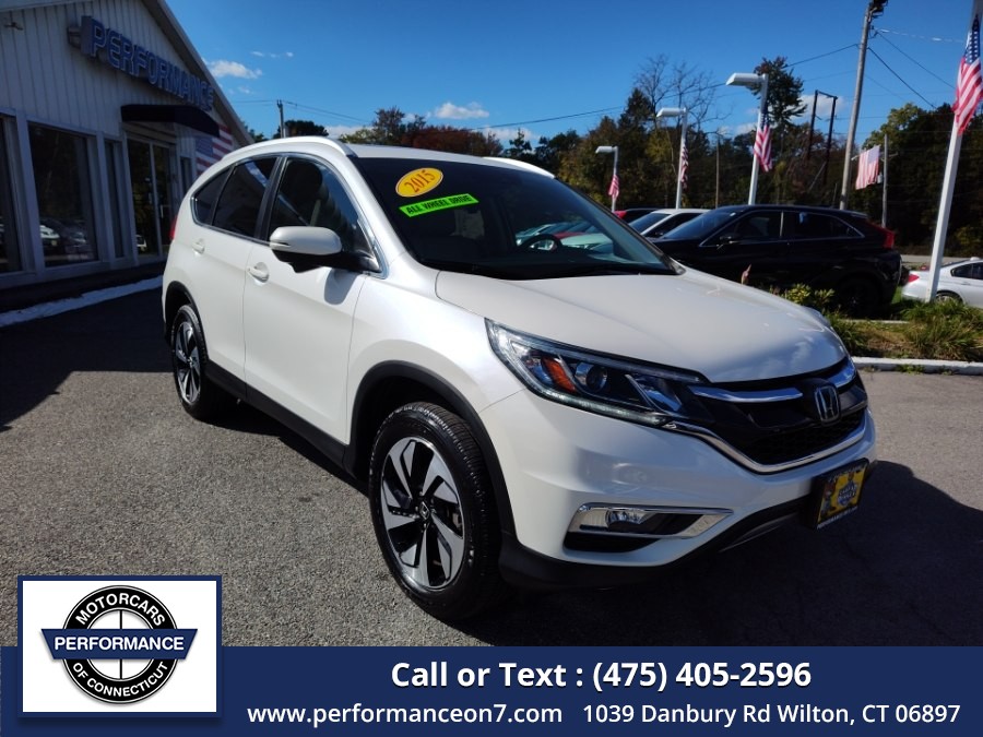 Used 2015 Honda CR-V in Wilton, Connecticut | Performance Motor Cars Of Connecticut LLC. Wilton, Connecticut