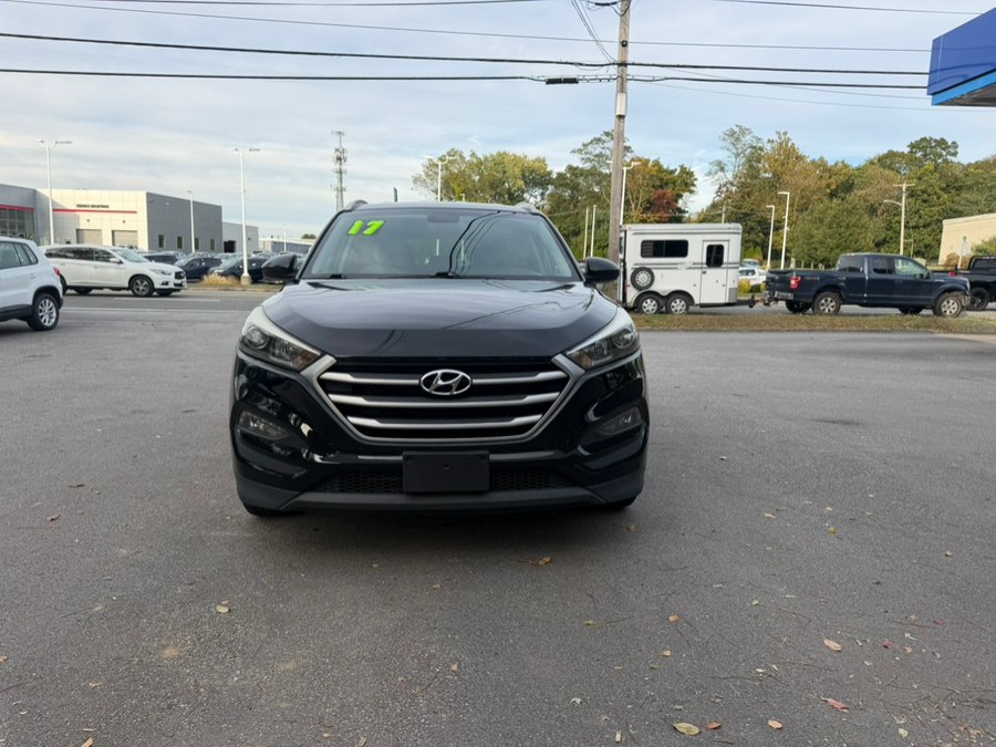 2017 Hyundai Tucson SE AWD, available for sale in Swansea, Massachusetts | Gas On The Run. Swansea, Massachusetts