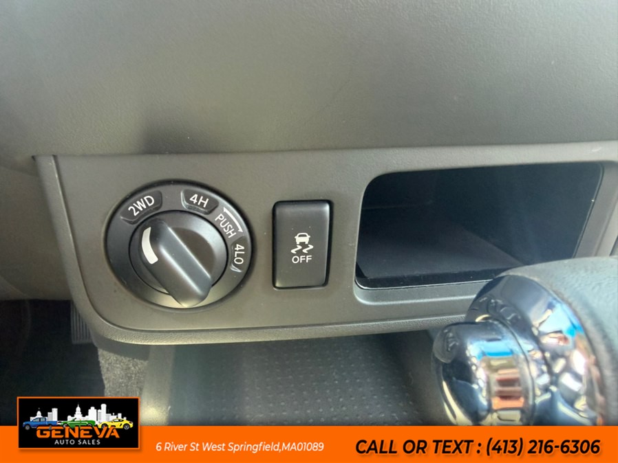 2015 Nissan Xterra S - Photo 16