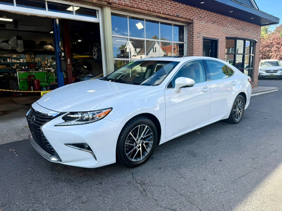 2016 Lexus ES 350 4dr Sdn, available for sale in Hartford, Connecticut | VEB Auto Sales. Hartford, Connecticut