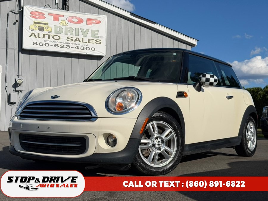 Used 2012 MINI Cooper Hardtop in East Windsor, Connecticut | Stop & Drive Auto Sales. East Windsor, Connecticut