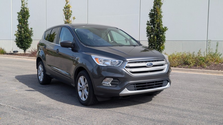 2019 Ford Escape SE 4WD, available for sale in Glenview, Illinois | MOTOR DEALS USA. Glenview, Illinois