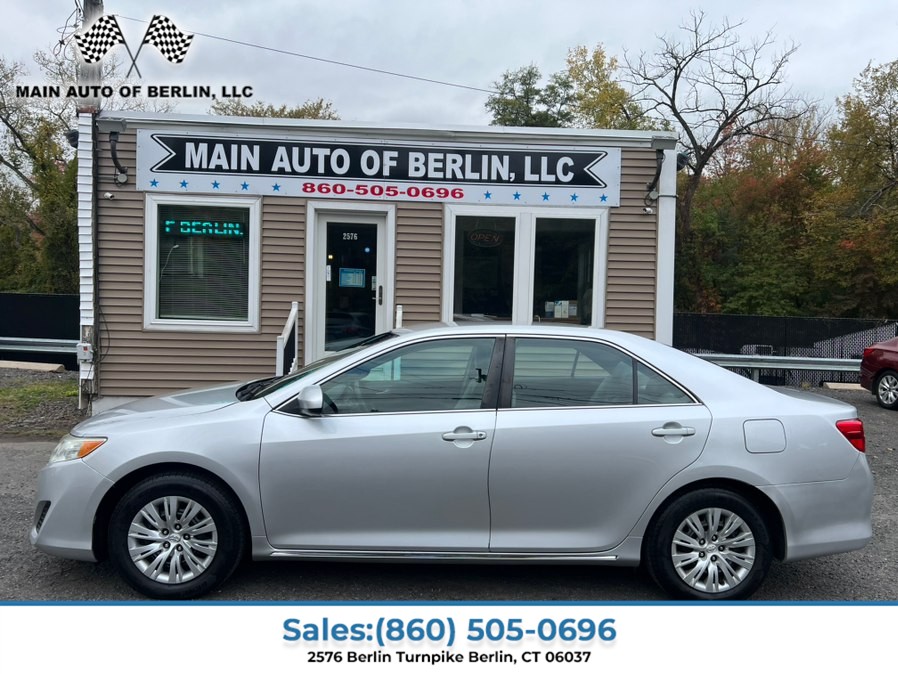 2013 Toyota Camry 4dr Sdn I4 Auto LE, available for sale in Berlin, Connecticut | Main Auto of Berlin. Berlin, Connecticut