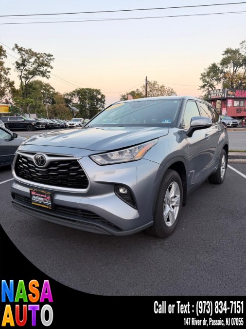 Used 2020 Toyota Highlander in Passaic, New Jersey | Nasa Auto. Passaic, New Jersey