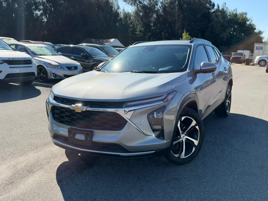 Used 2025 Chevrolet Trax in Orlando, Florida | Mickeys Driver Mart. Orlando, Florida