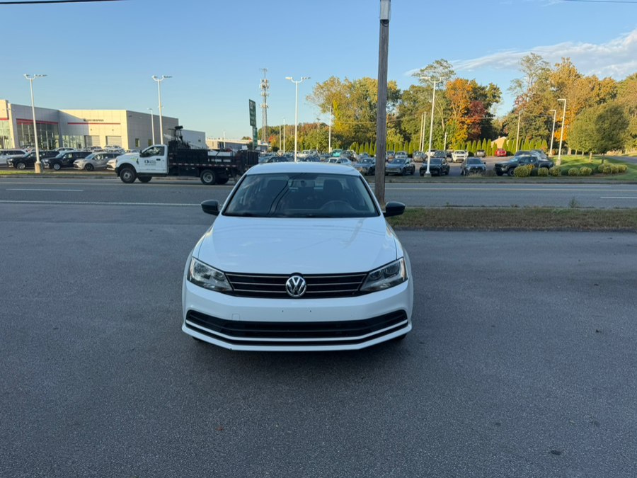 2015 Volkswagen Jetta Sedan 4dr Auto 2.0L S, available for sale in Swansea, Massachusetts | Gas On The Run. Swansea, Massachusetts