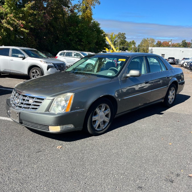 Used 2006 Cadillac DTS in Naugatuck, Connecticut | Riverside Motorcars, LLC. Naugatuck, Connecticut
