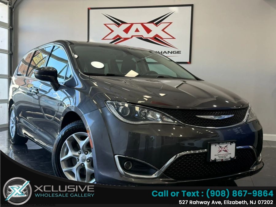 2018 Chrysler Pacifica Touring Plus Minivan 4D, available for sale in Elizabeth, New Jersey | Xclusive Wholesale Gallery. Elizabeth, New Jersey