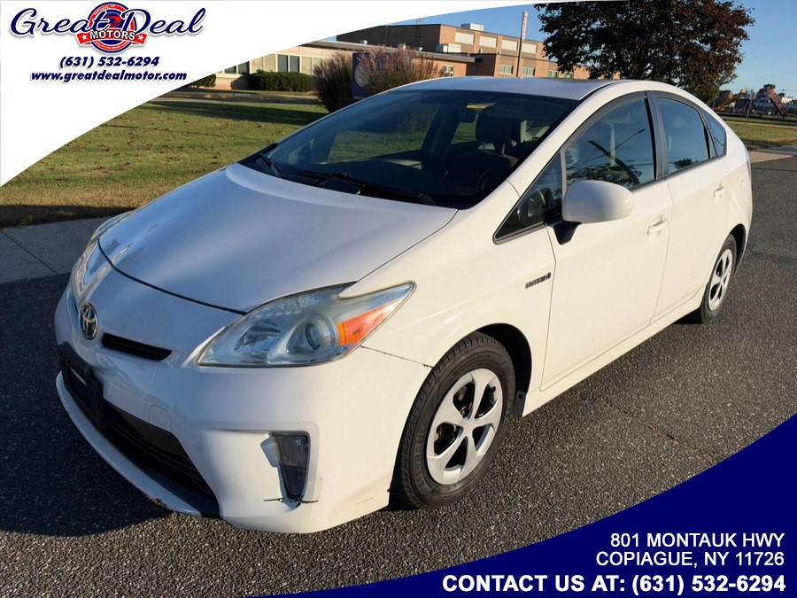 2015 Toyota Prius 5dr HB Two (Natl), available for sale in Copiague, New York | Great Deal Motors. Copiague, New York