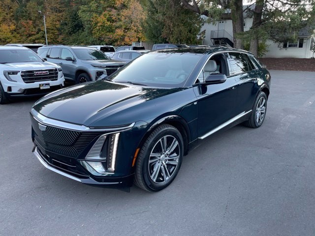 Used 2025 Cadillac Lyriq in Avon, Connecticut | Sullivan’s O’Neill’s Chevrolet . Avon, Connecticut