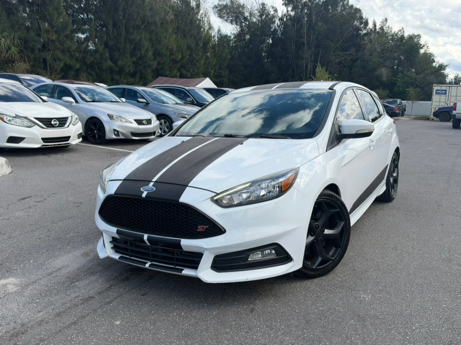 Used 2018 Ford Focus in Orlando, Florida | Mickeys Driver Mart. Orlando, Florida