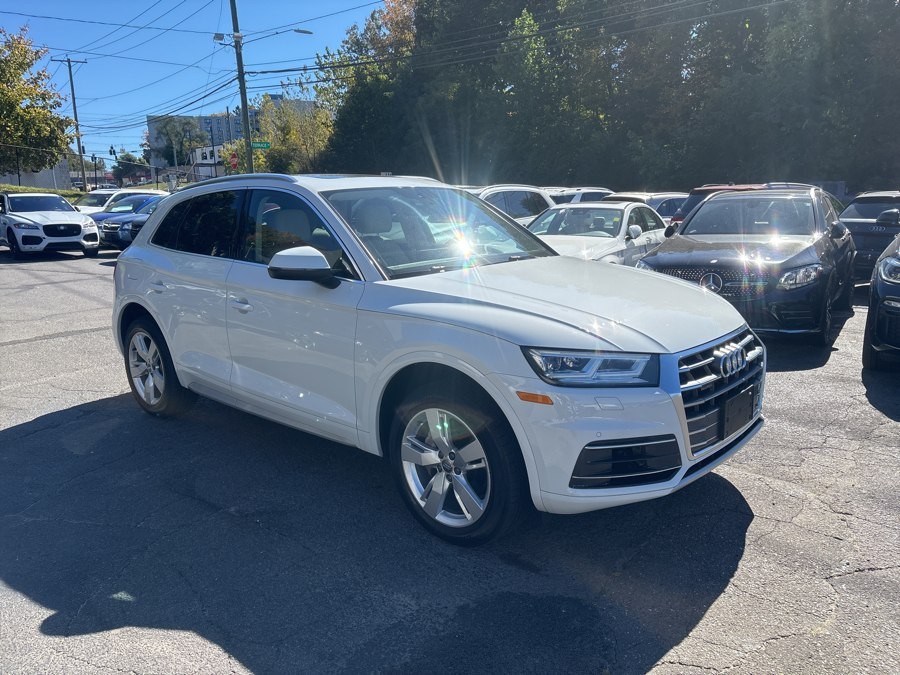 Used 2019 Audi Q5 in Waterbury, Connecticut | Jim Juliani Motors. Waterbury, Connecticut