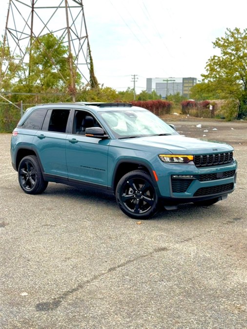 2026 Jeep Grand Cherokee Limited 4x4, available for sale in Elmont, New York | Charles Cars. Elmont, New York