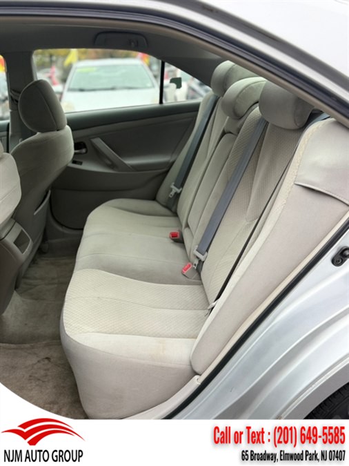 2007 Toyota Camry LE - Photo 10